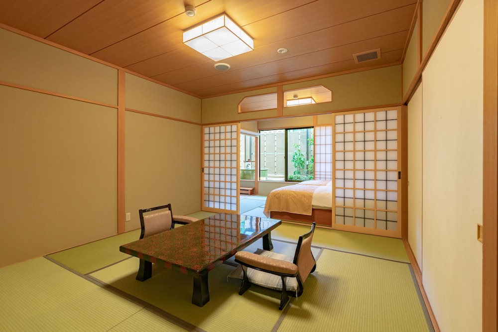 Narashino no sato Gyokusui -6 years or older-