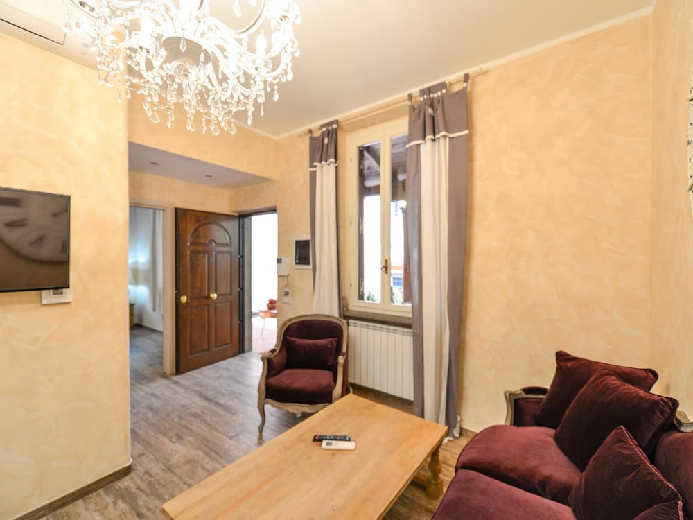 Bacall Apartment