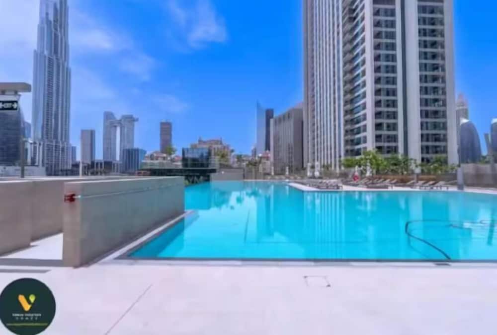 Downtown Near Burj Khalifa Dubai Mall