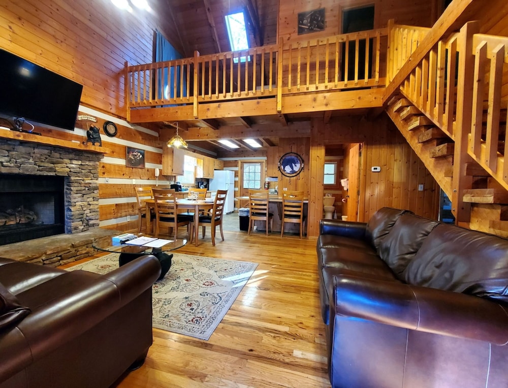 Private yet walking distance to downtown