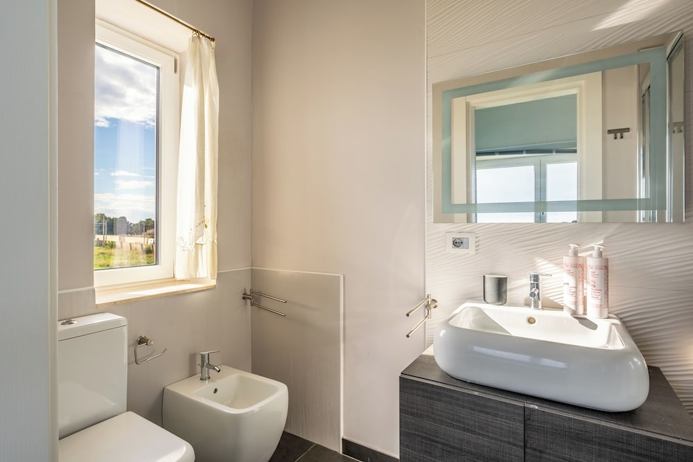 Casa Faro del Plemmiro con Jacuzzi by Wonderful Italy