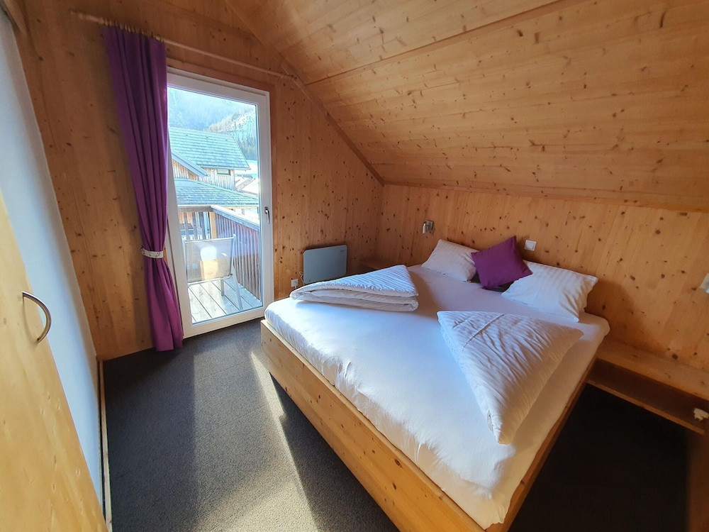 Comfortable Chalet in Hohentauern with Whirlpool near City Center view 4