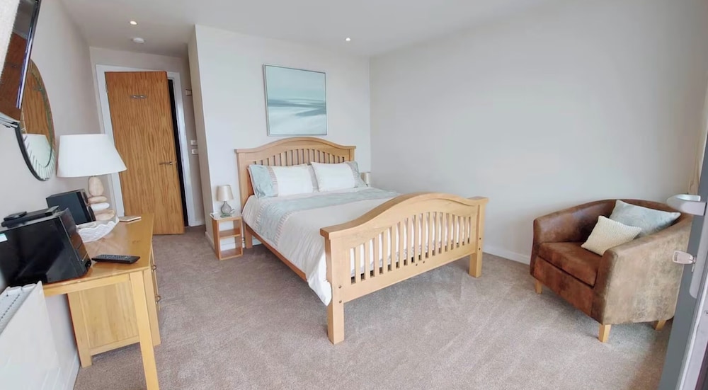 Seaside Bliss Retreat in Westward Ho!