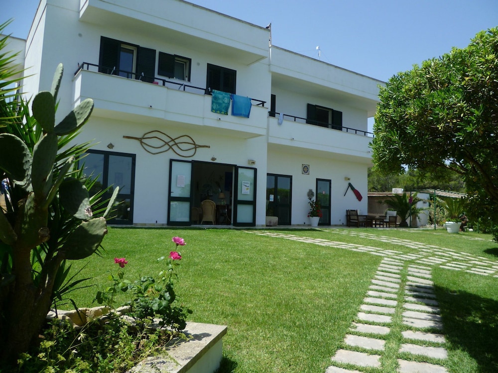 Hotel Surfside I 310 Minium 2 Bedroom Condo by RedAwning - Image 1