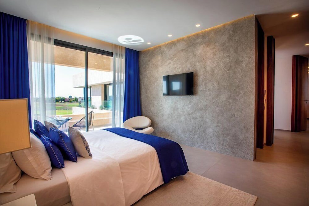 Villa Blanchette Marrakech – Villa Élégante avec Piscine Chauffée et Spa Privatif