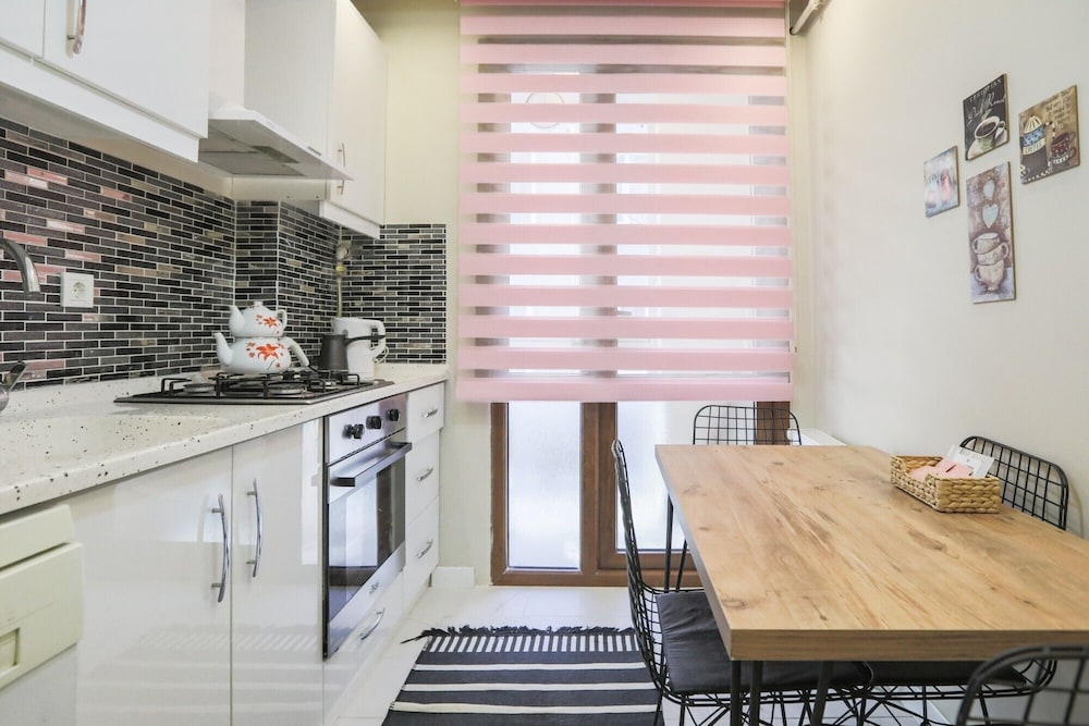 Flat Close to Shopping Malls in Kucukcekmece