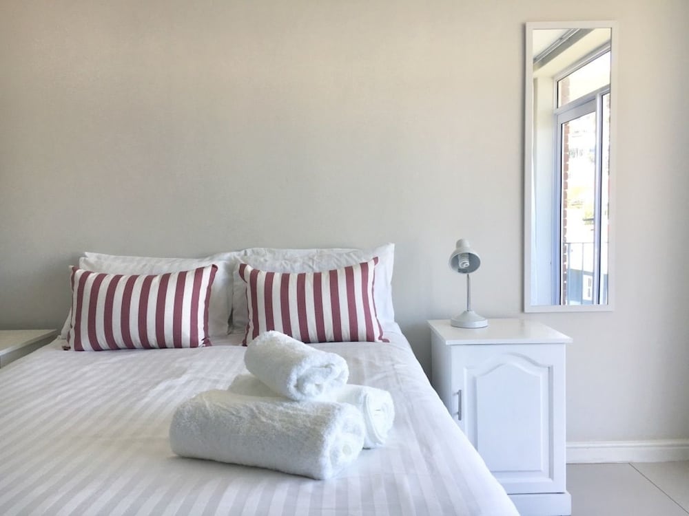 Cascades 2 bed 'FRESH LOOK & GREAT VIEW'