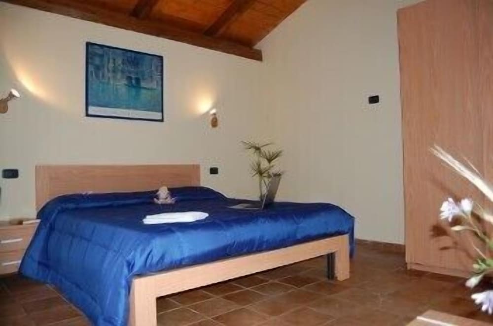 Villaggio Hotel Cala di Luna view 3