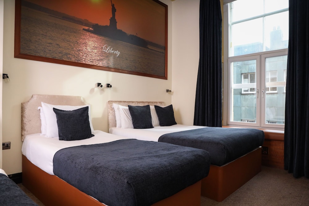 Signature Living Bold Street Apartments view 3