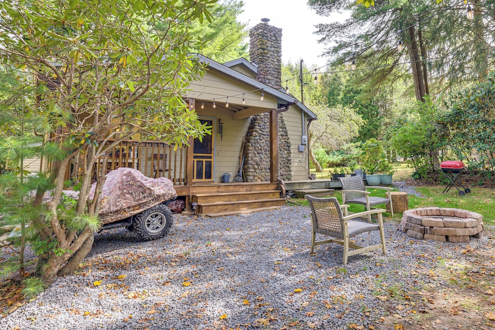Ski, Swim, Relax: Old-fashioned Poconos Getaway