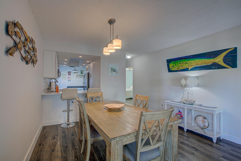 Anna Maria Island Beach Palms 7A