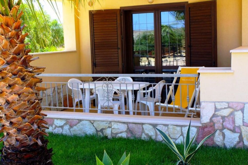 Apartment in Triscina by the Sea With Pools