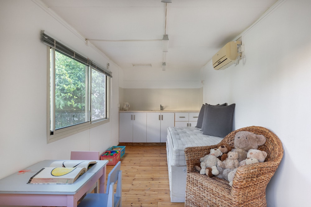 Almagor House view 3