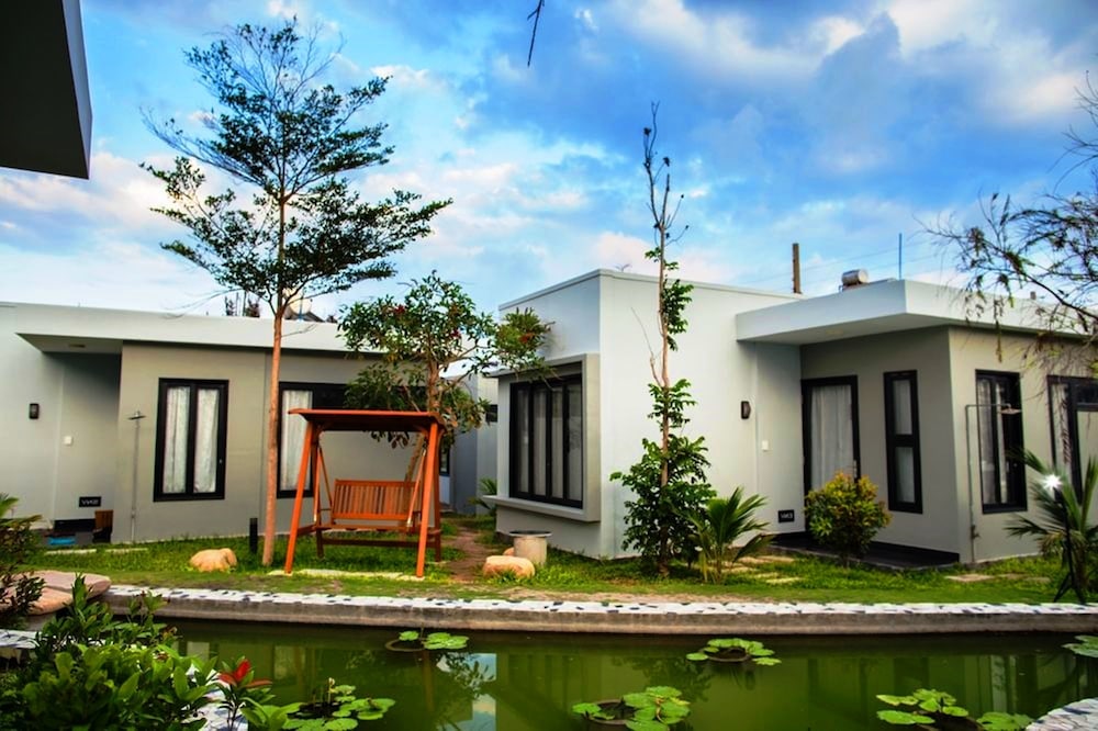 Van Nguyen Minihouse