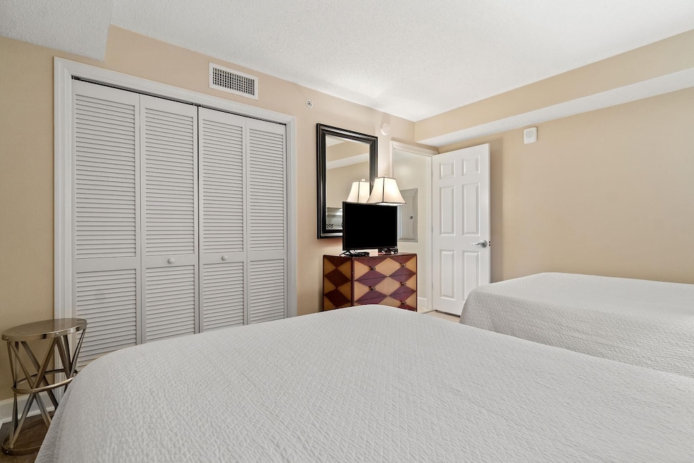 Sandy Key 825