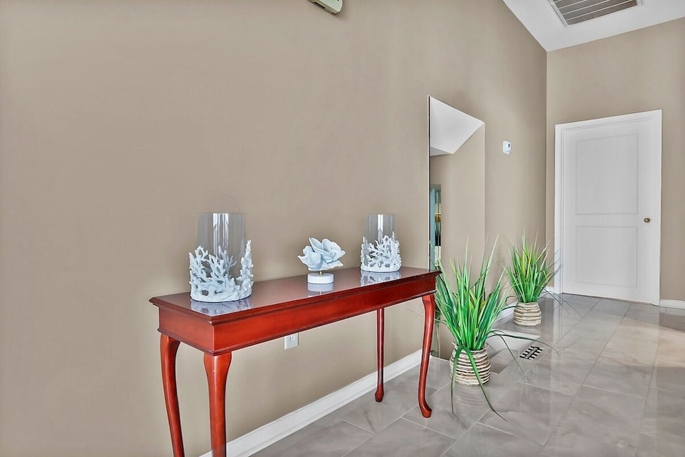 Sands Beach Club Ph1114 4 Bedroom Condo