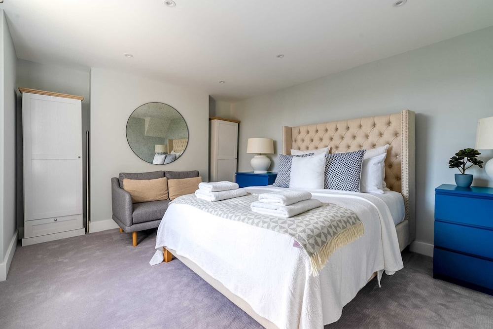 Grandeur Islington Home