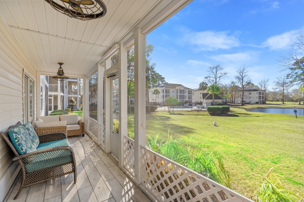 River Oaks 12b 2 Bedroom Condo
