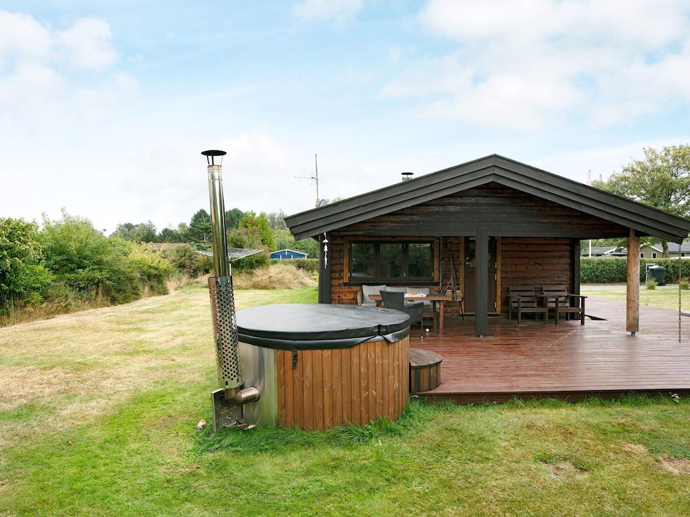 6 Person Holiday Home in Dannemare-by Traum