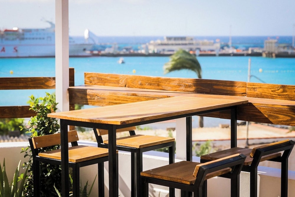 Ocean Nomads Hostel