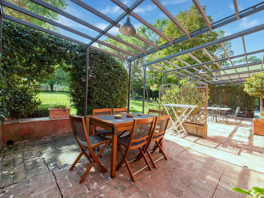 Apartment on an Estate near Rome