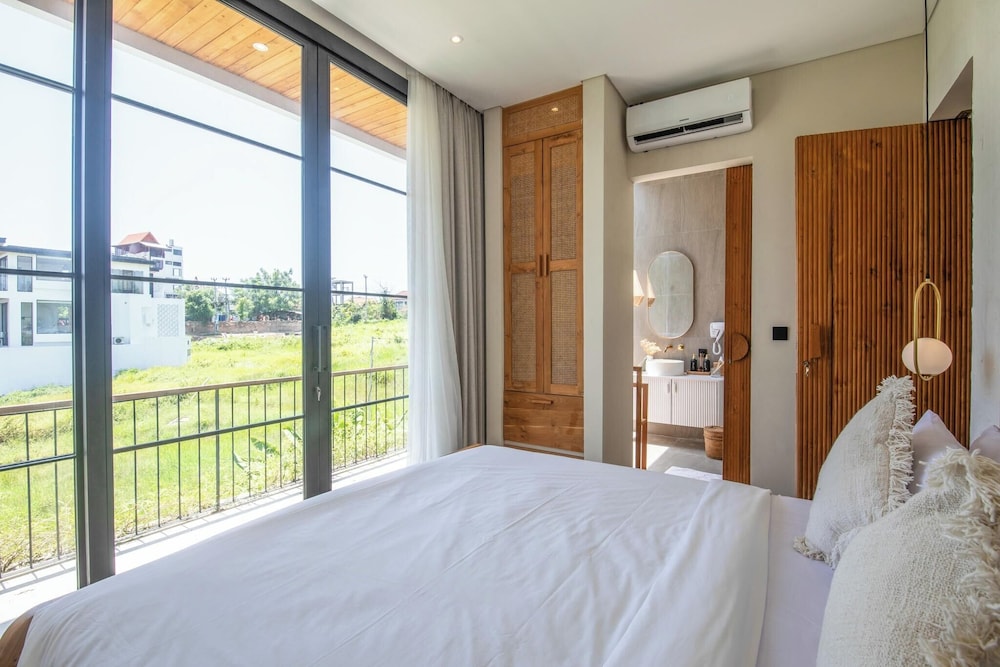 Modern 2BR Villas 5-min Walk to Canggu Beach