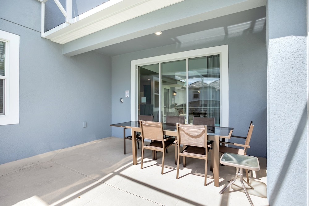 5 Bdrm Gated Golf Community Villa - Image 4