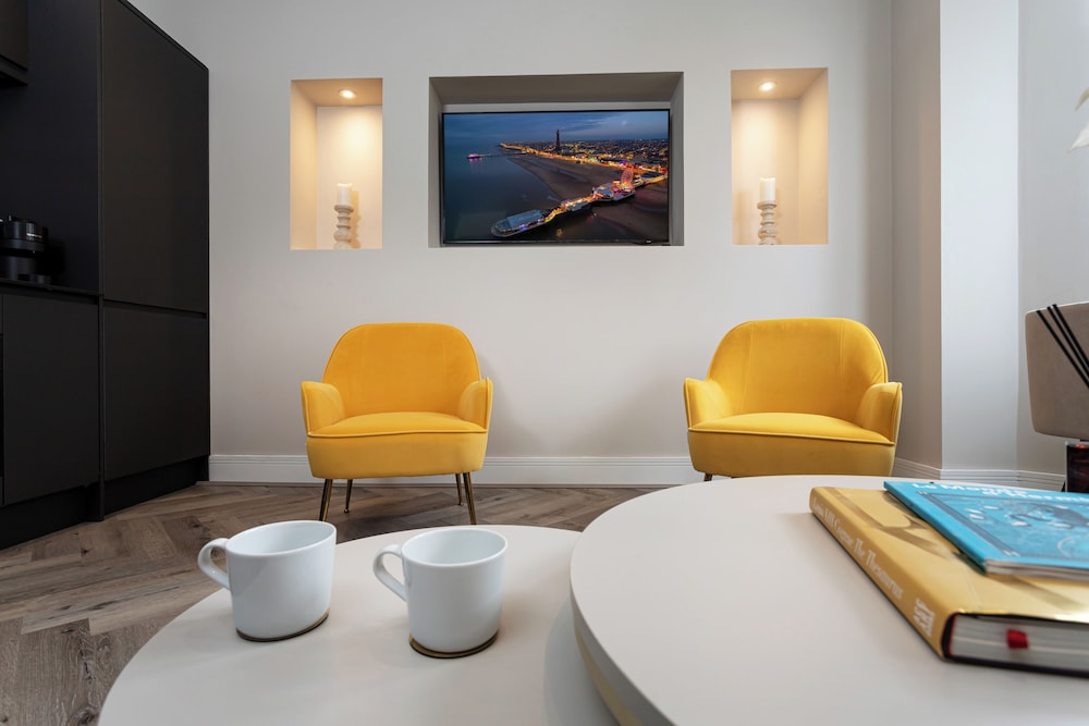 Mode Pleasure Beach Apartments