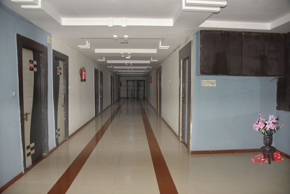 HOTEL DIVYA PALACE