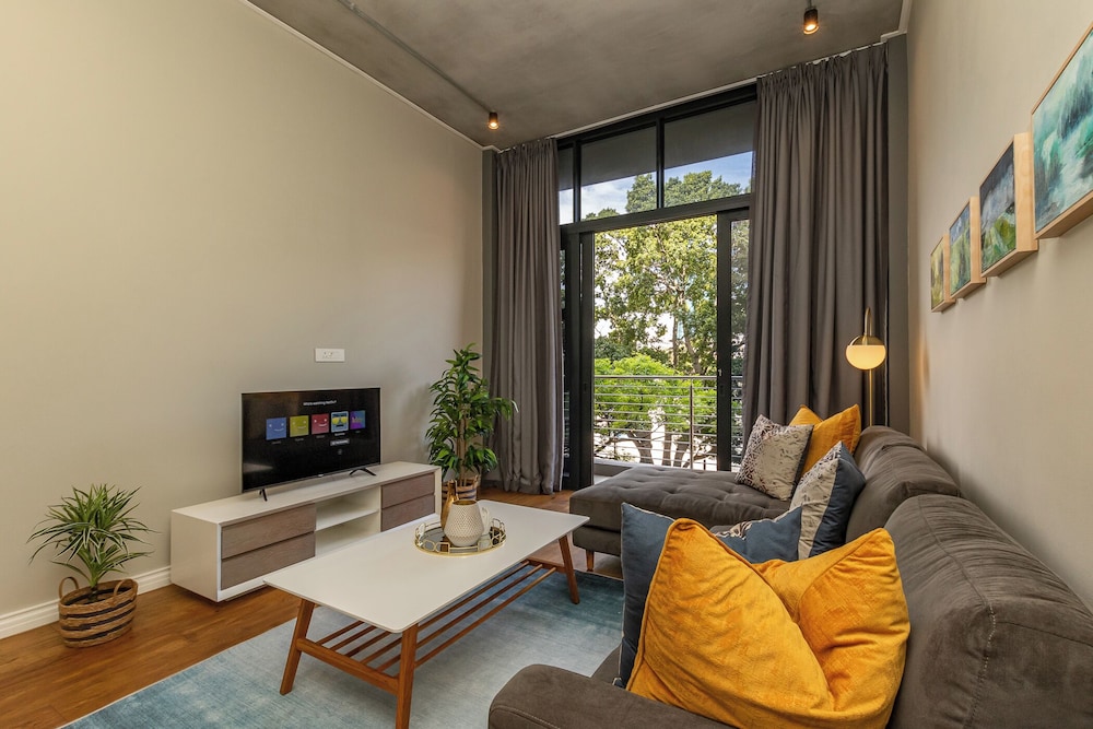 Docklands Deluxe Apartments by ITC Hospitality