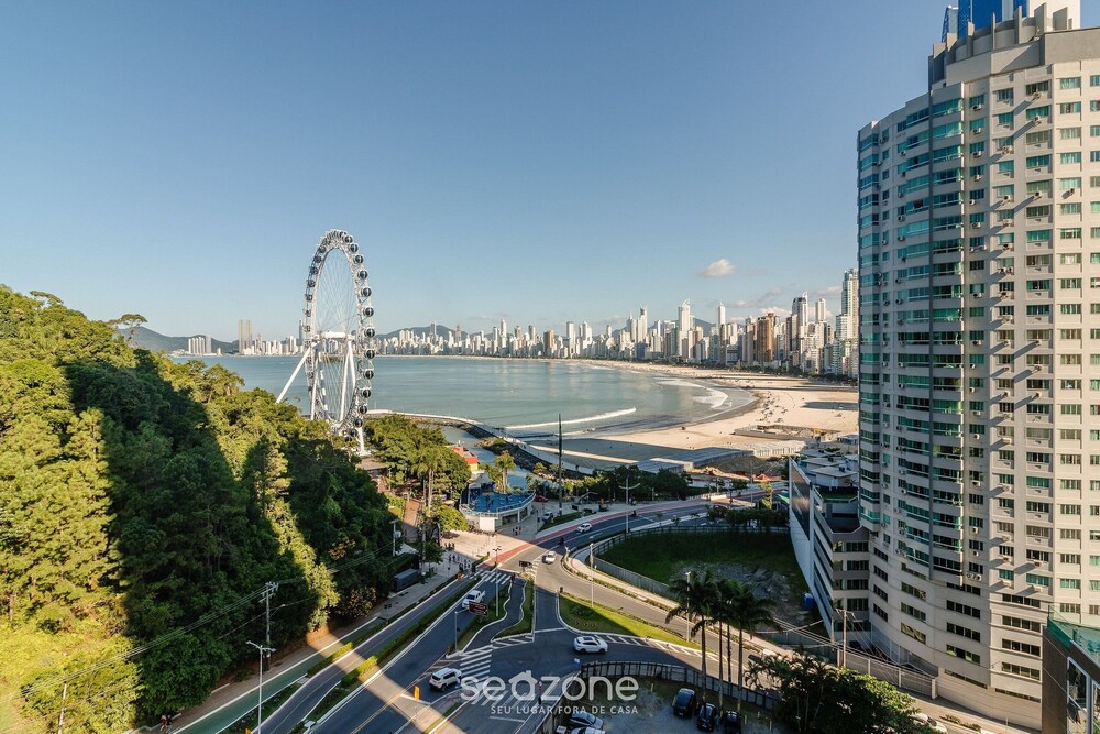 3BR Apt sea View & Ferris Wheel BC Bsd1501
