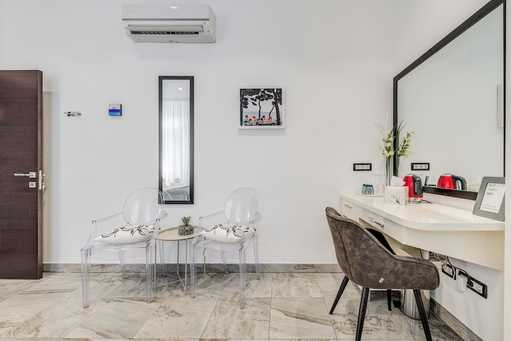 Tango Luxury Rooms