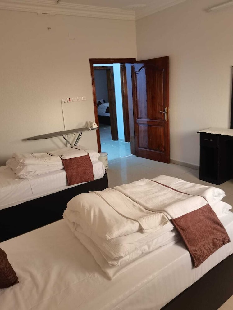 Al Eairy Furnished Apt Al Madinah 3