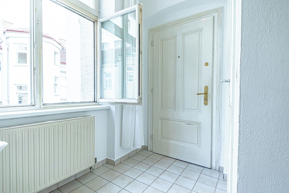Stylish 1BR Apartment In Vienna Center