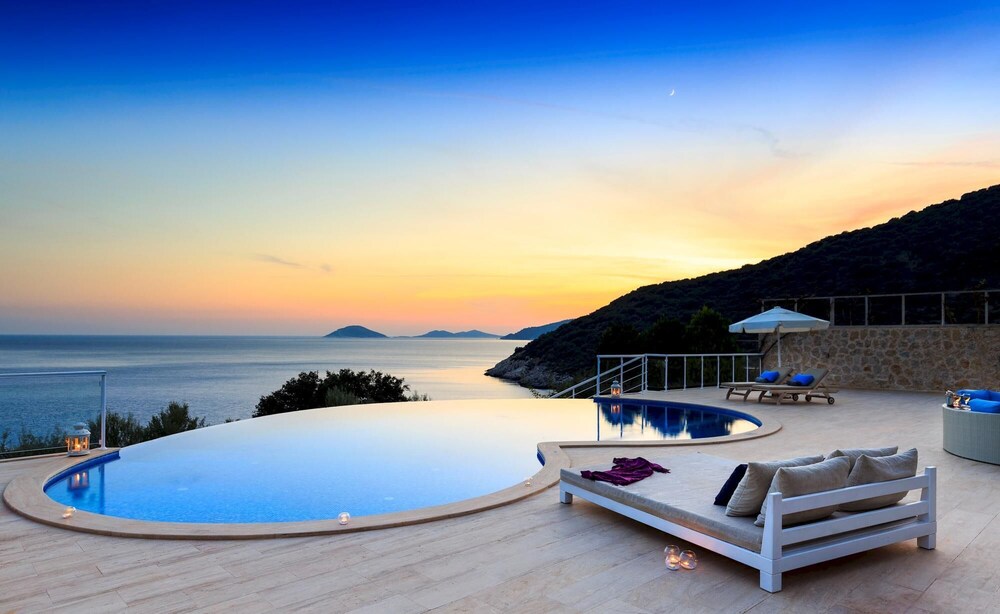 Korsan Guney in Kalkan Belediyesi view 3