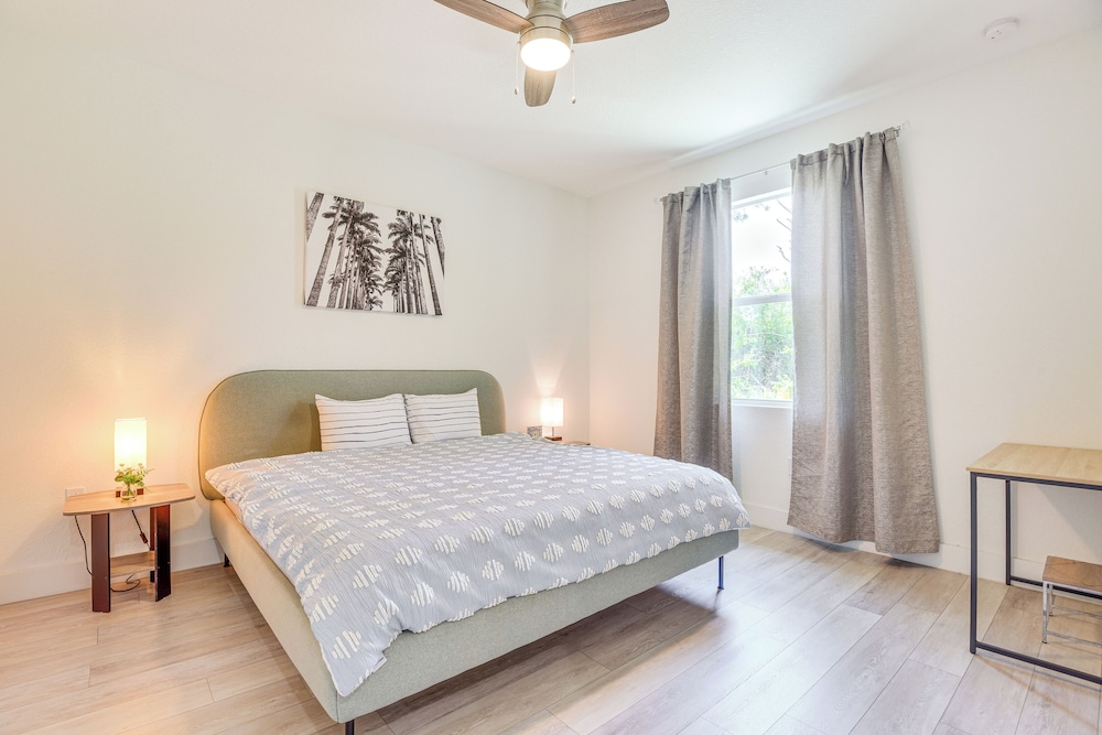 Family-friendly Home: 8 Mi to Warm Mineral Springs