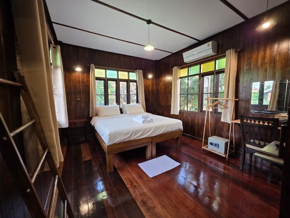 Shine Villa Sukhothai