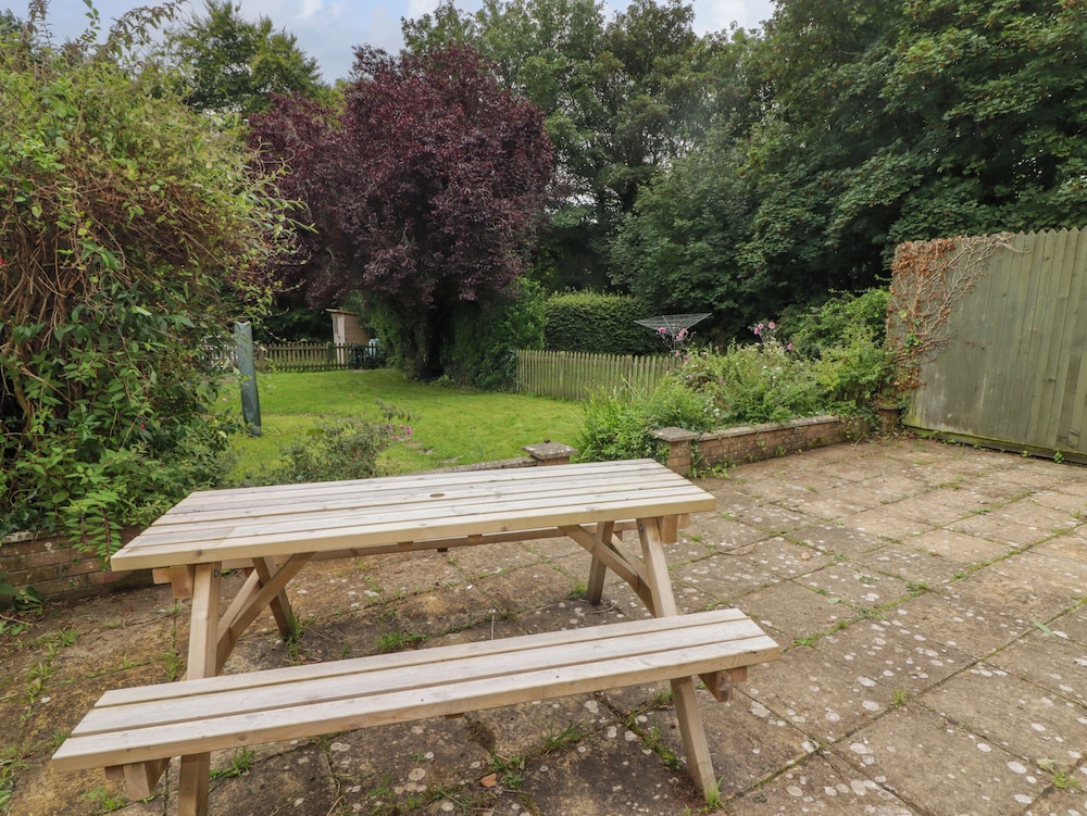 2 Cheriton Cottages