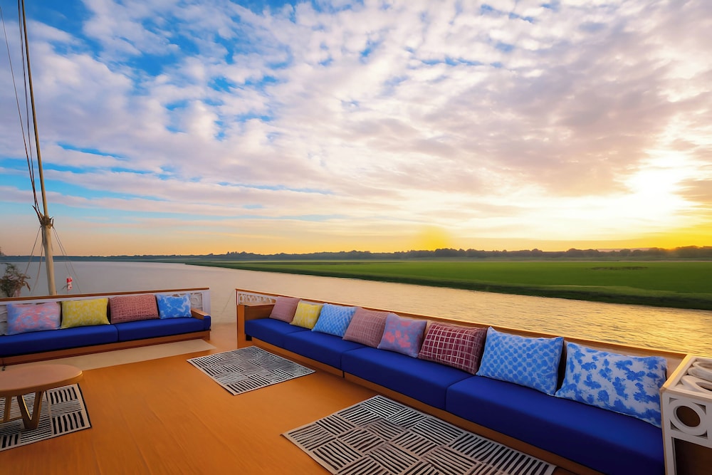 Dahabiya Nile Cruise every Friday from Aswan 3 nights and every Monday from Luxor 4 nights