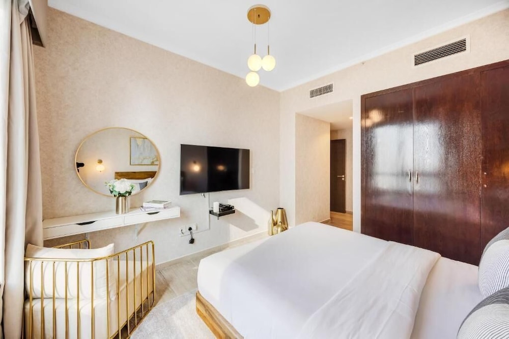 Durrani Homes - Grandiose 5BR Besides Dubai Mall with Burjkhalifa and Fountain view
