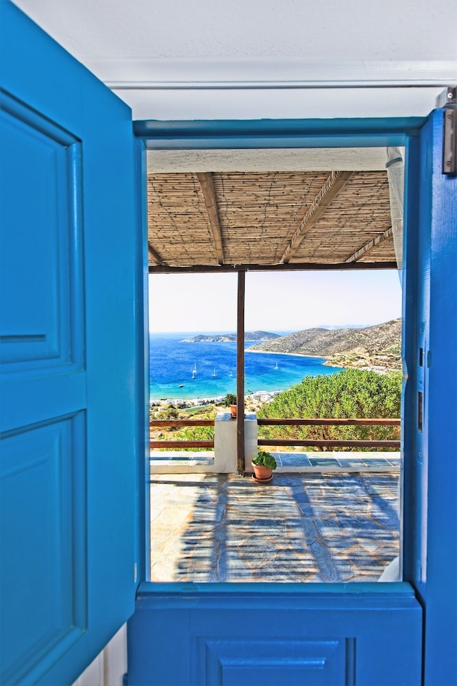 Sifnos Residence