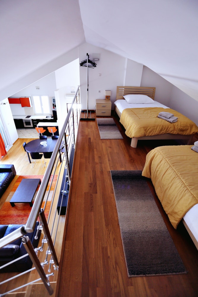 Pervanovo Apartments