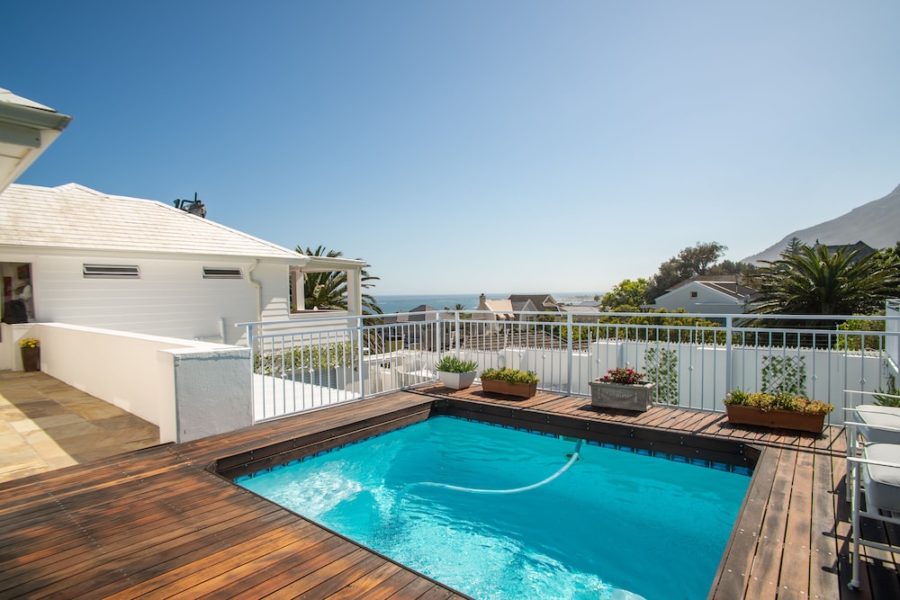 Funkey Villas
