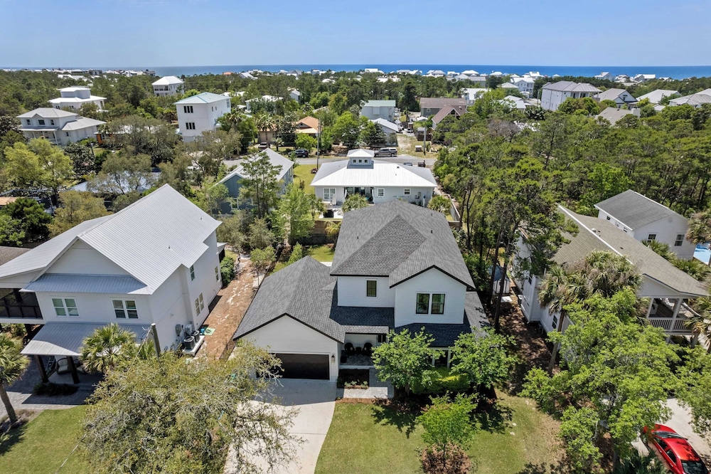 30A Good Vibes by Avantstay Private Pool + Bikes Beach Access