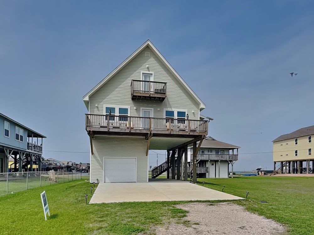 Blue Doubloon by Ryson Vacation Rentals