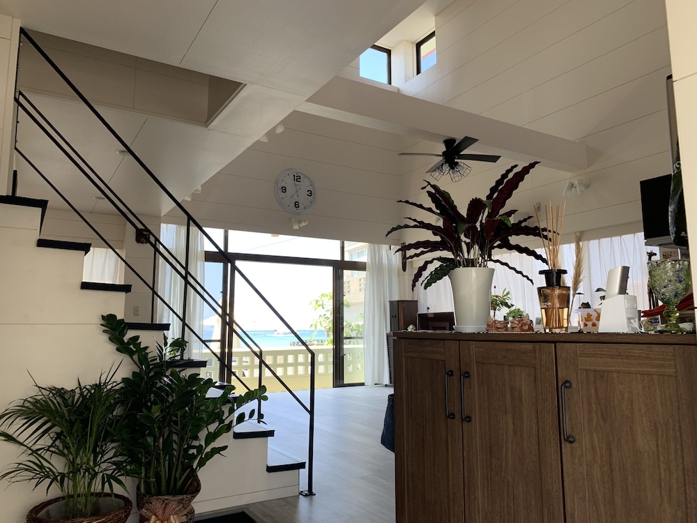 Sunset inn Churasun view 5