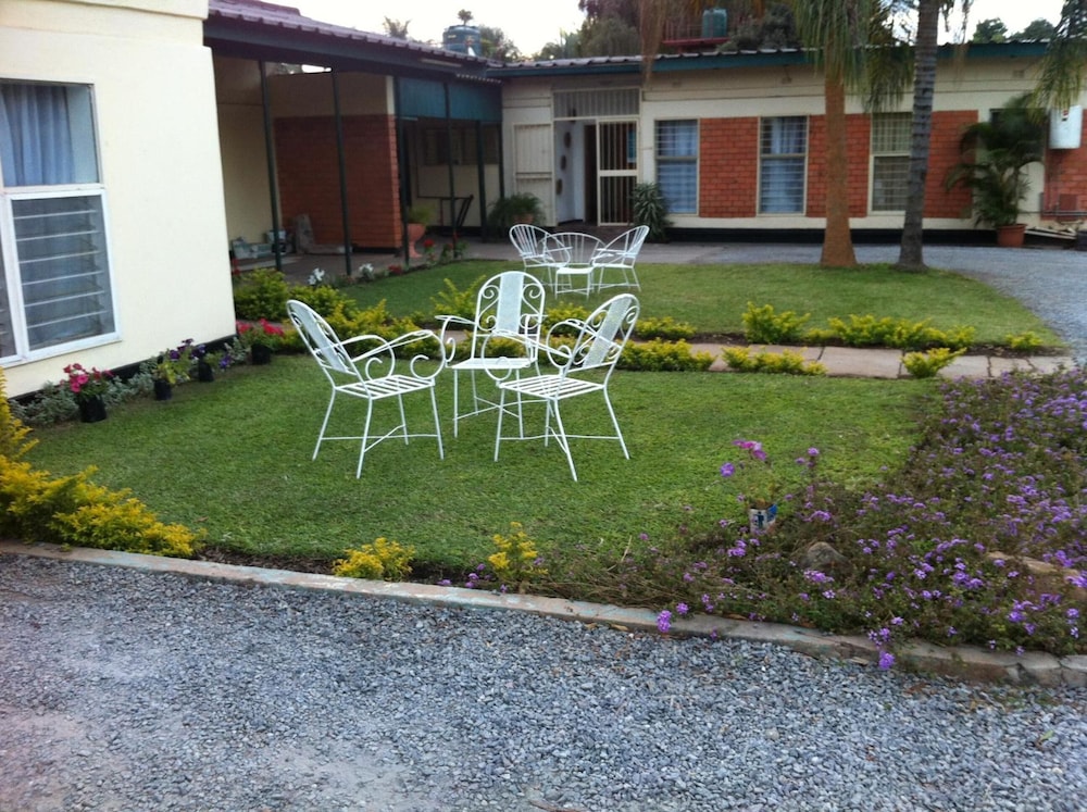 Kuku Royal Lodge