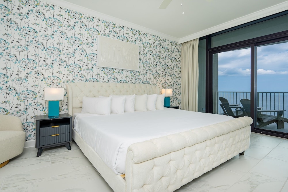 Phoenix Gulf Shores Ii 1902 3 Bedroom Condo