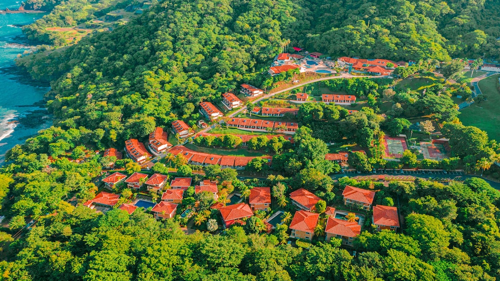 Condovac la Costa