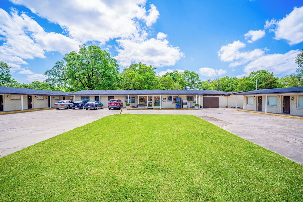 Cypress Inn Motel By OYO West Monroe I-20